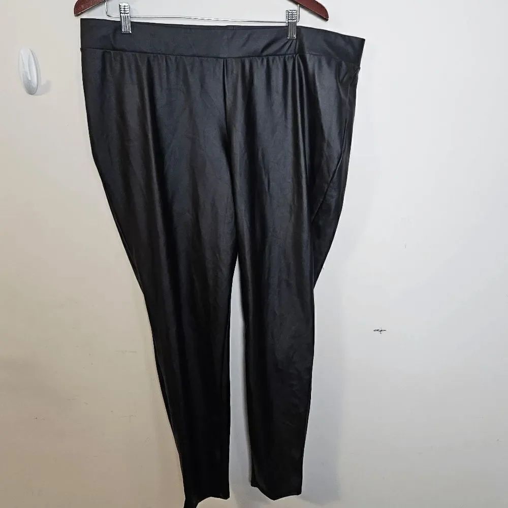 TORRID Full Length Signature Waist Faux Leather Legging 11496903 Size 3X